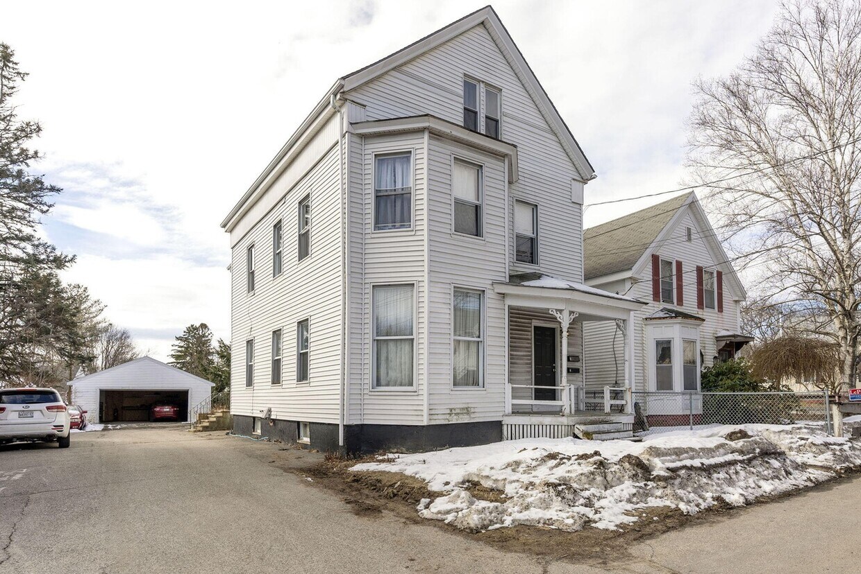 Primary Photo - 1212 Broadway