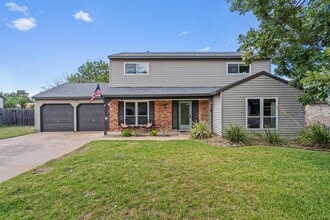 Building Photo - 1602 Rock Creek Dr