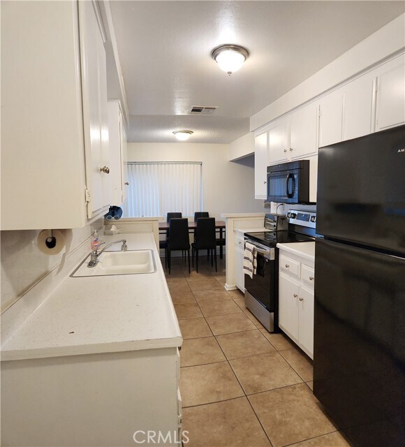 Foto del edificio - 41660 Marine Dr