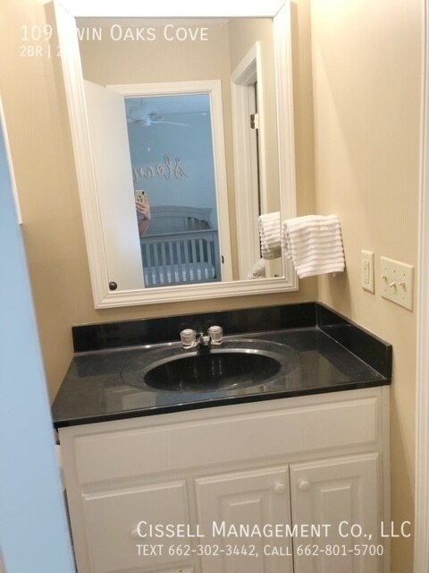 Foto del edificio - 109 Twin Oaks Cove