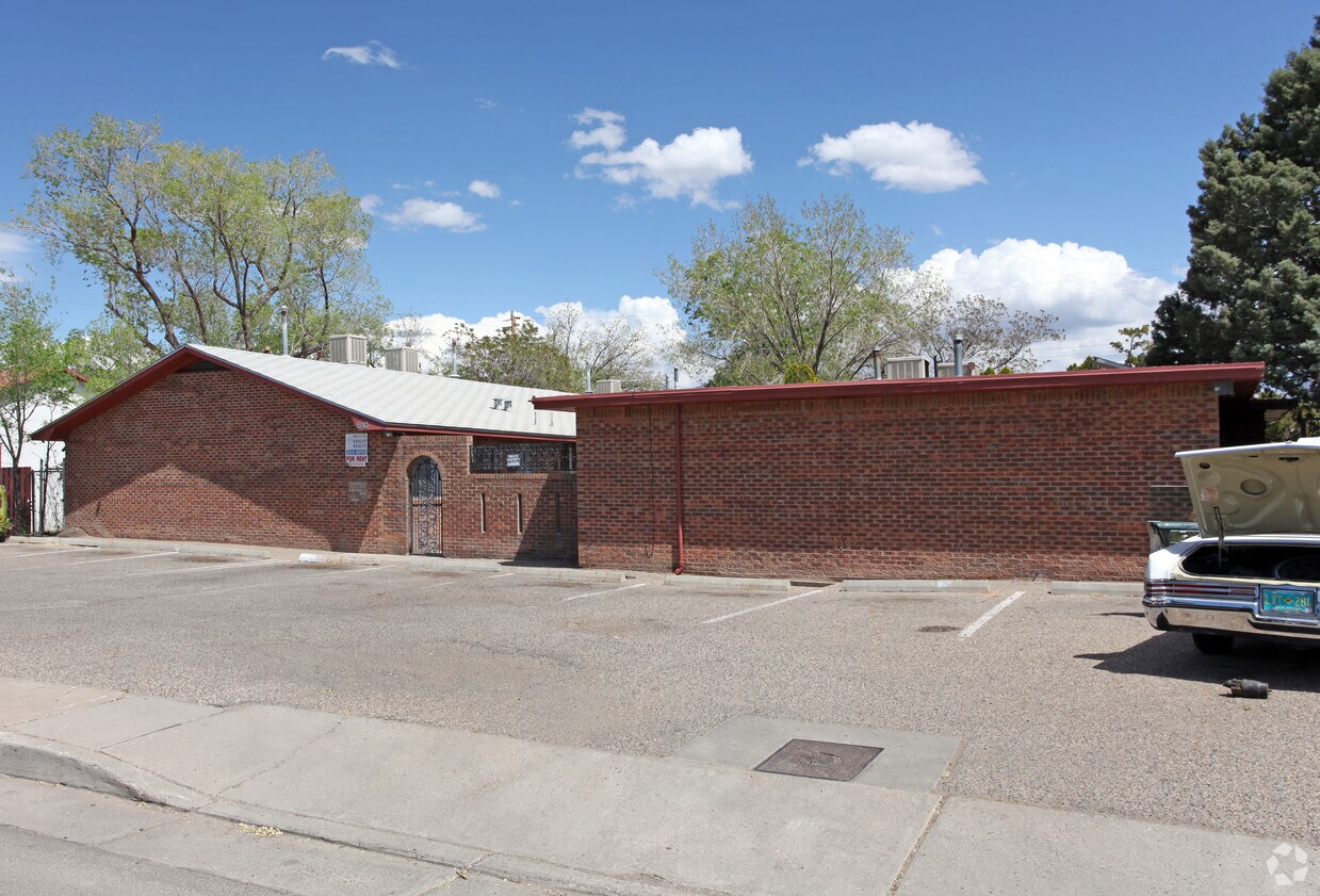 Foto del edificio - 510-512 Valencia Dr SE