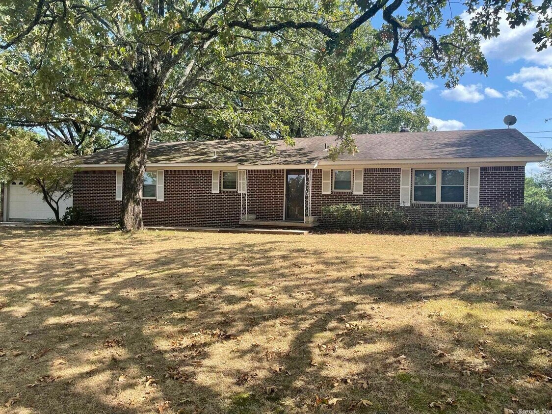 Primary Photo - 1809 Meadowlake Rd