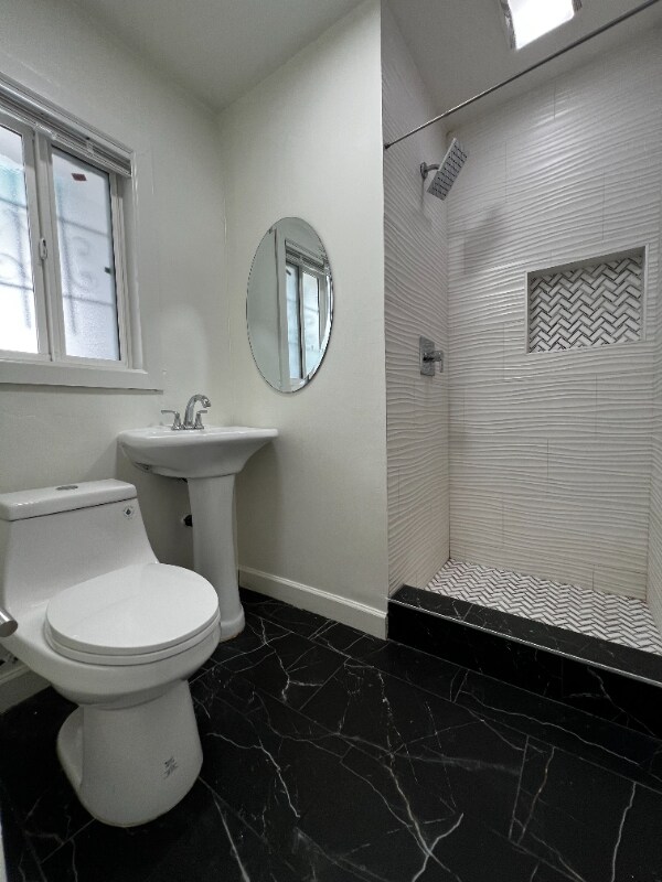 Building Photo - 1865 Pacific Ave