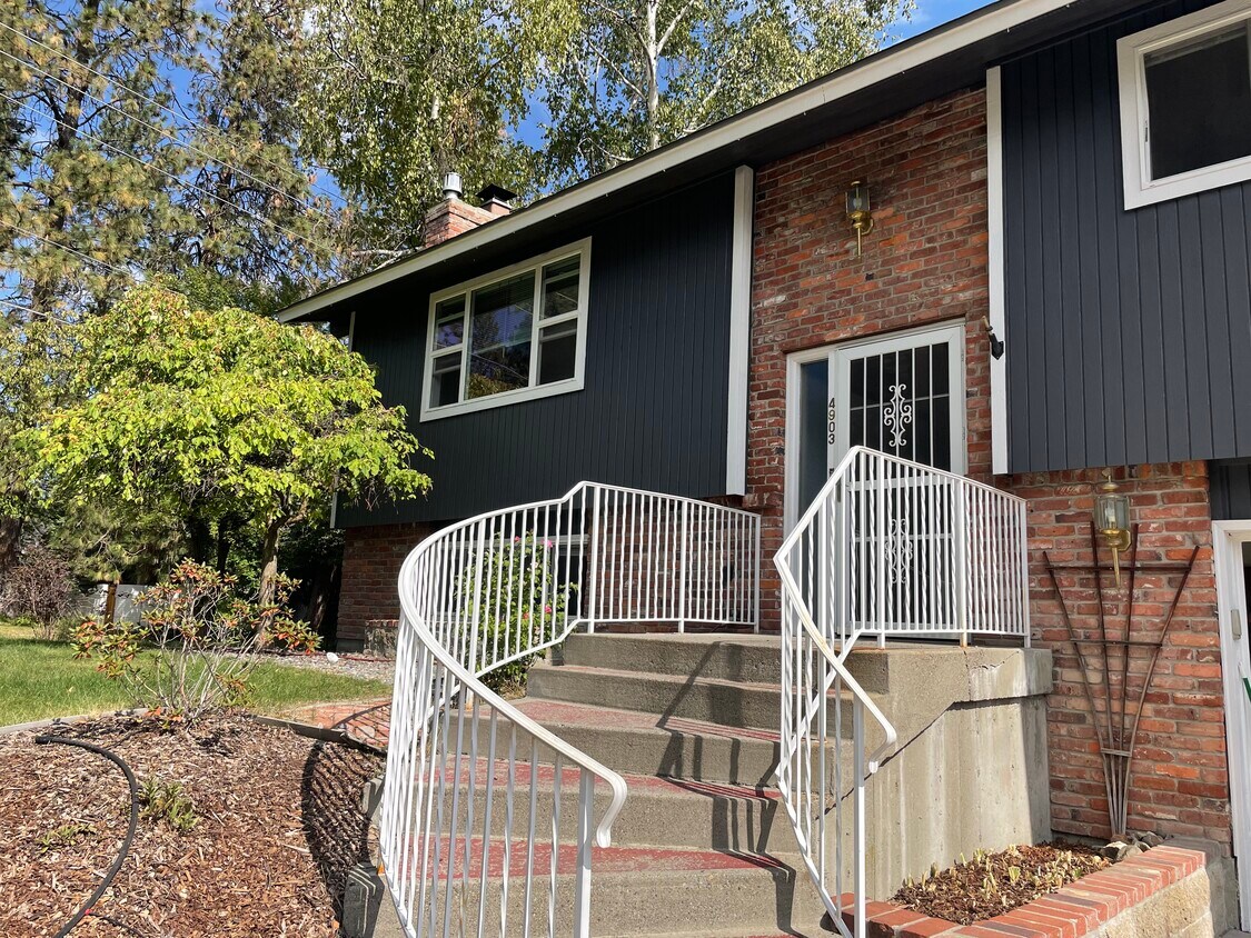 Primary Photo - 4903 S Madelia St