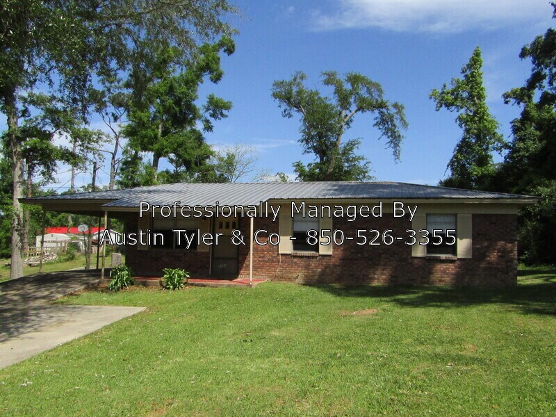 2834 Borden St, Marianna, FL 32448 House for Rent in Marianna, FL