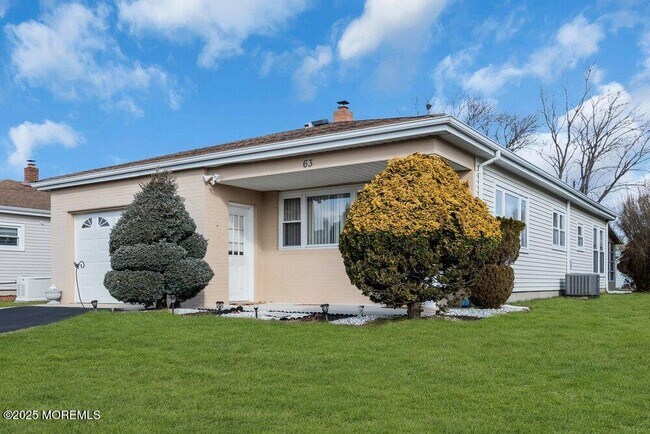 Foto del edificio - 63 Hyannis St