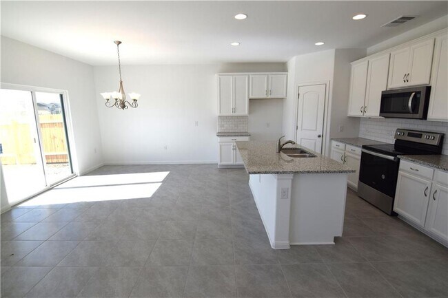 Foto del edificio - 6705 Routenburn St