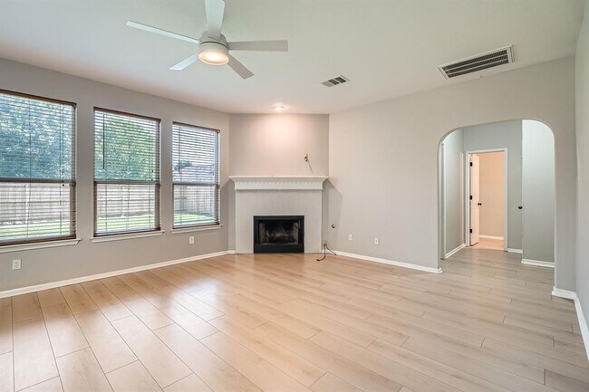 Building Photo - 170 Wildhorse Creek