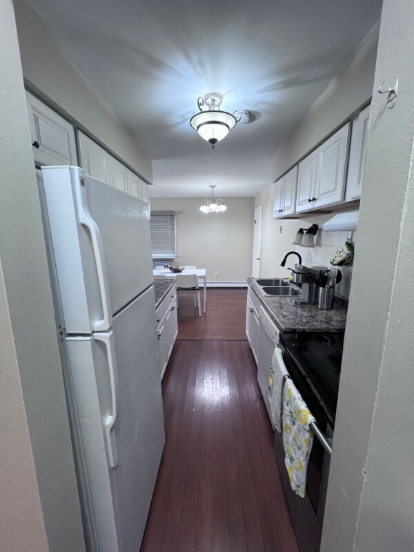 Foto del edificio - 5901 W Brown Deer Rd