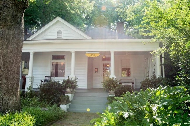 Building Photo - 450 Cherokee Ave SE
