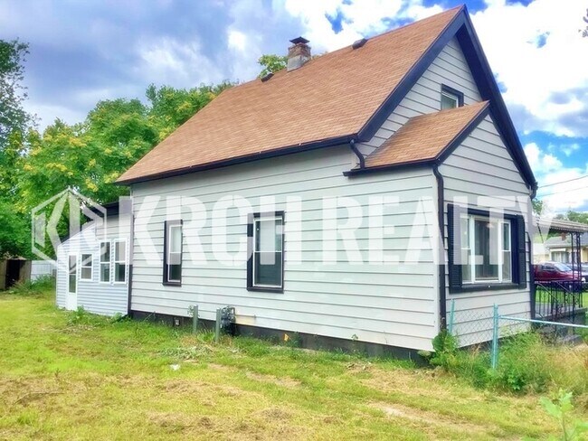 Foto del edificio - 2437 Caledonia St