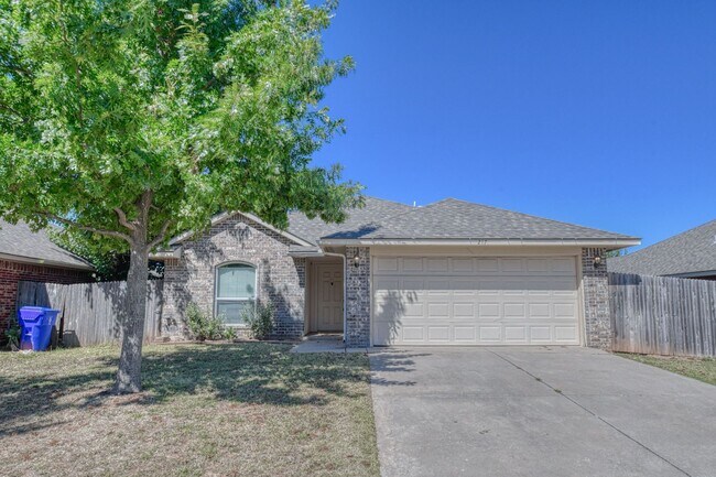 Building Photo - Beautiful Home in Central Norman!