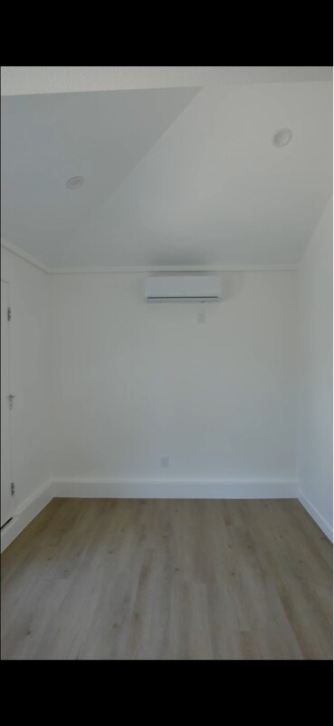 Foto del edificio - 10548 Stonybrook Ave