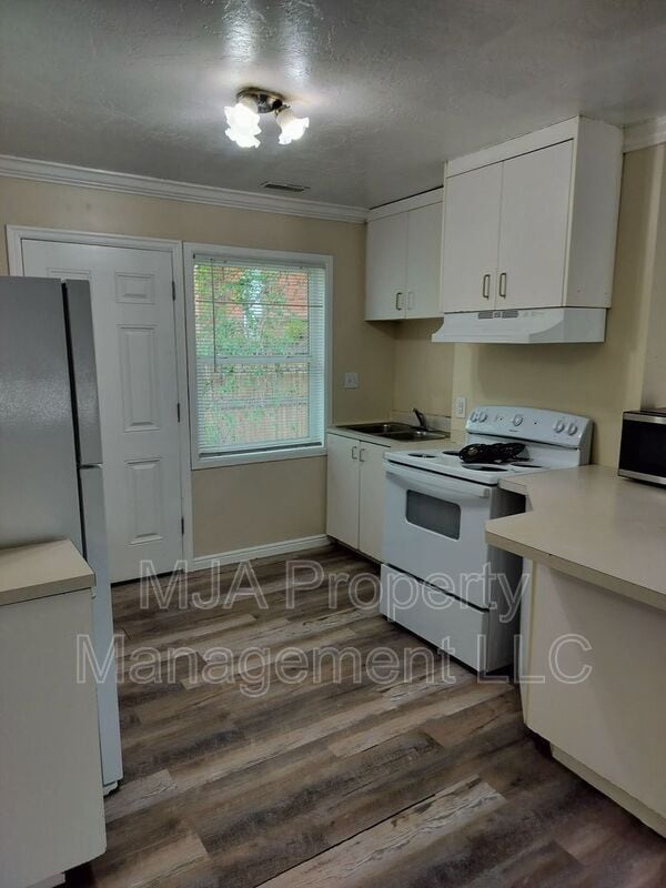 Building Photo - 1597 W 12800 S