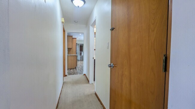 Foto del edificio - 6038 N Elston Ave