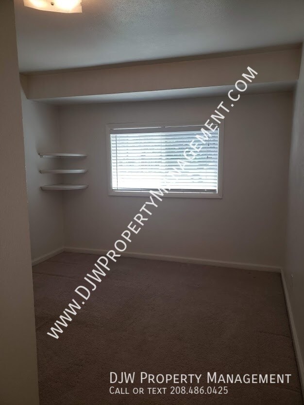 Foto del edificio - 624 W Linden St