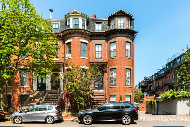 Building Photo - 183 W Canton St