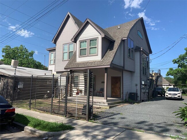Foto del edificio - 2316 Hopkins St