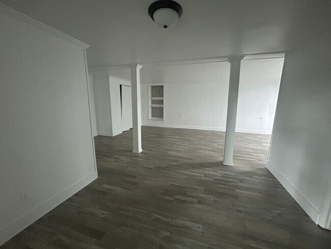 Photo - 102 Graeme Dr Apartment