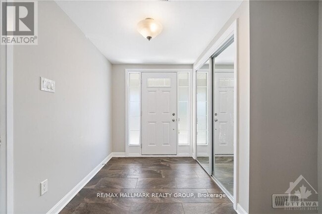 Building Photo - 318 Willow Aster Cir