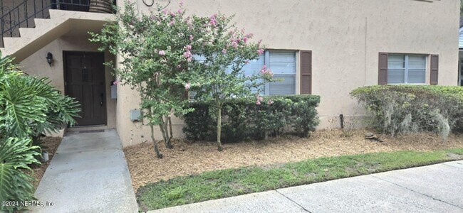 Building Photo - 4390 Herschel St