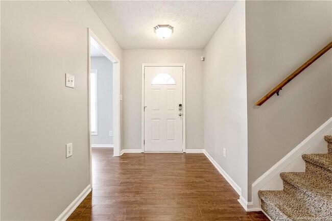 Foto del edificio - 221 Waxhaw Dr