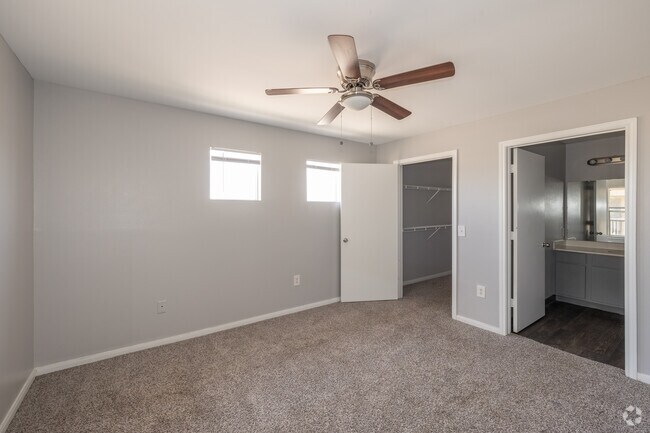 Primer dormitorio 2BR, 2BA - zLa Estancia Apartments