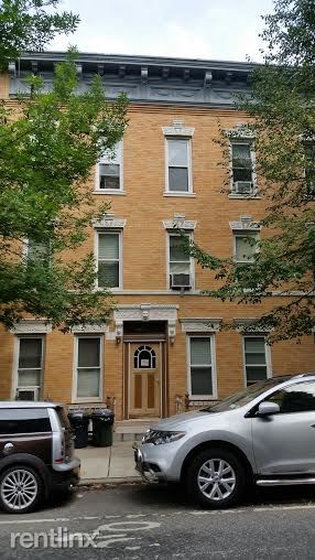 Primary Photo - 2565 35th St