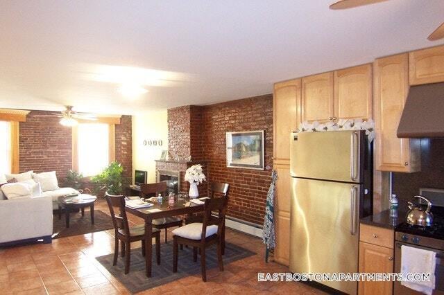 Building Photo - 186 Webster St