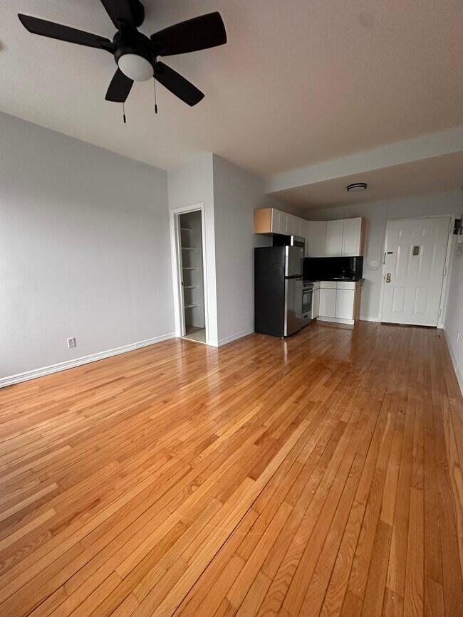 Foto del edificio - 890 W Beech St