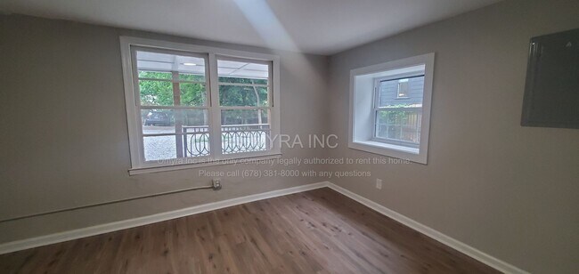 Building Photo - 1872 DeKalb Ave NE