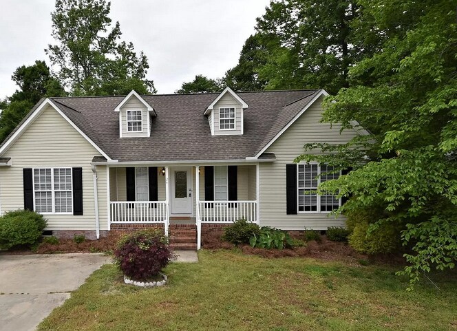 Primary Photo - 24 Landon Ln