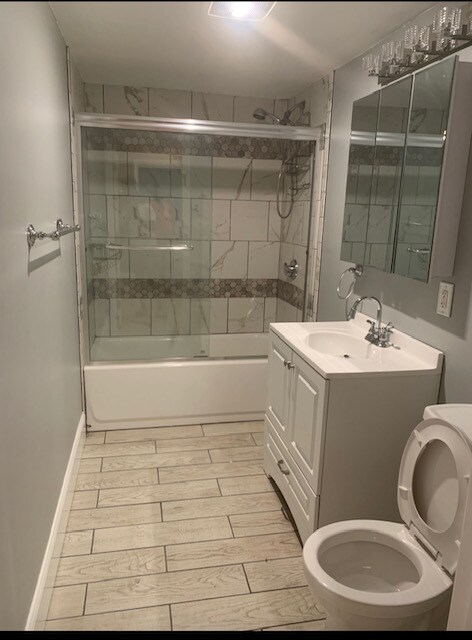 BATHROOM - 20 Essex Ct