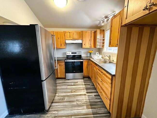 Building Photo - Charming 2BR House in Lakewood