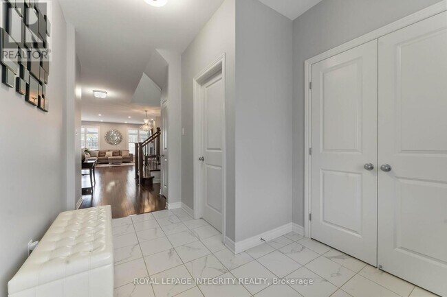 Building Photo - 563 Egret Way