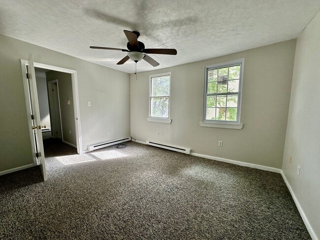 Photo - 2709 Josephine St Apartment