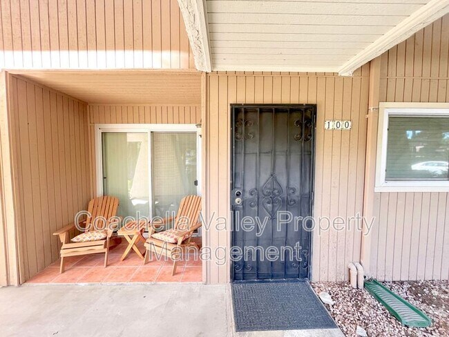 Building Photo - 2860 N Los Felices Rd