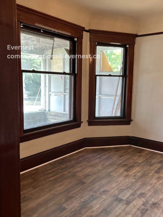 Foto del edificio - 1203 Norwood Rd