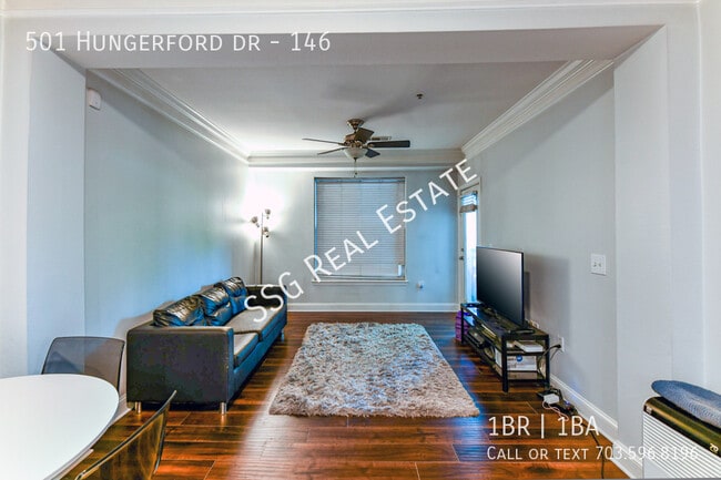 Building Photo - Bright and Sunny 1 Bed Condo at The Fitz.