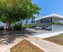 Building Photo - 1140 71st St