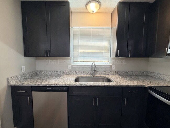 Photo - 4602 Delashmitt Rd Townhome