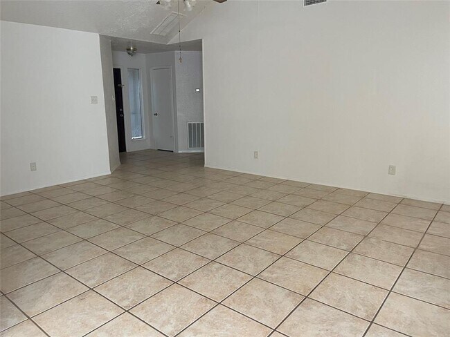 Foto del edificio - 10901 W Dogwood Dr