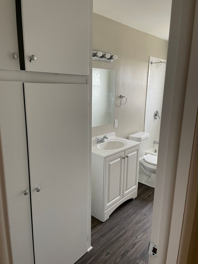 Interior Photo - One Forty Flats