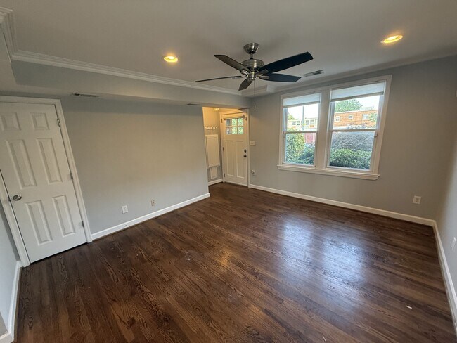 Foto del edificio - 310 20th St NE