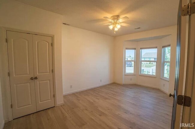 Building Photo - 2124 Rutherford Dr