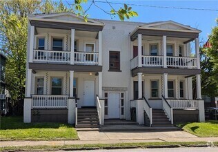Building Photo - 1463 W 84th St