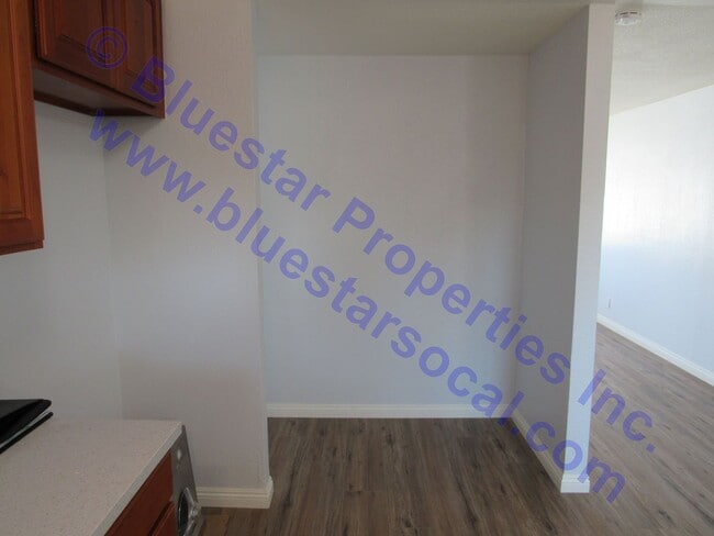Building Photo - 12652K