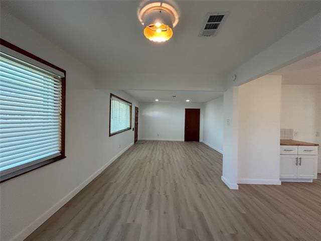 Building Photo - 720 Sandell Dr