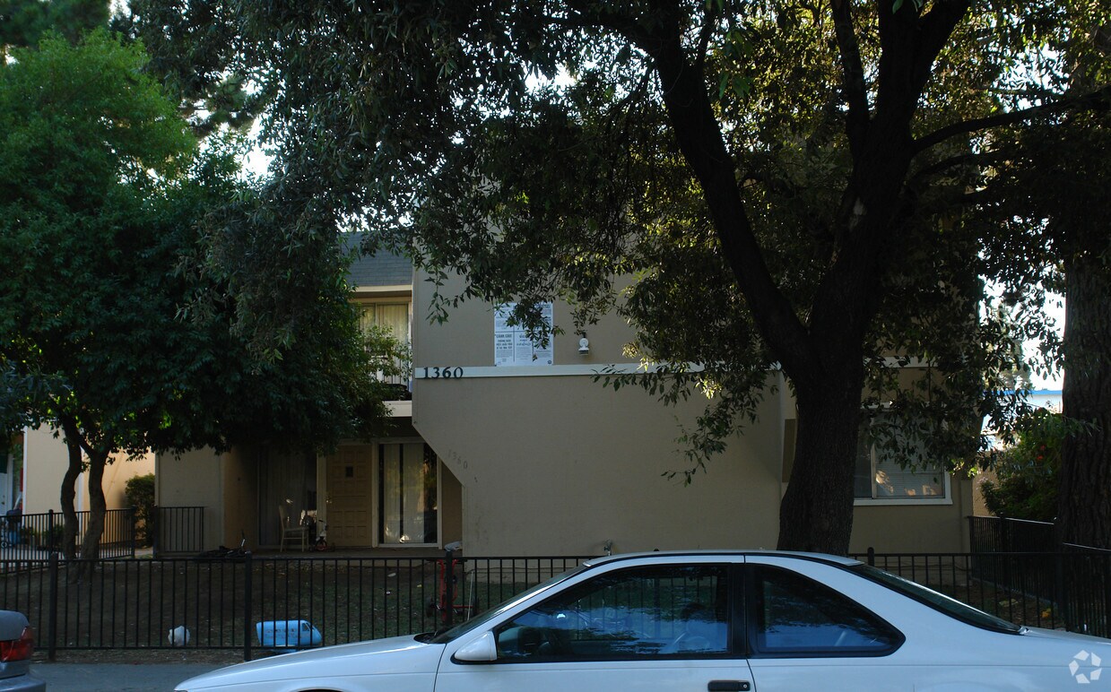 Primary Photo - 1360 Tami Lee Dr