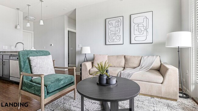 Foto del edificio - 4300 Cromwell Dr